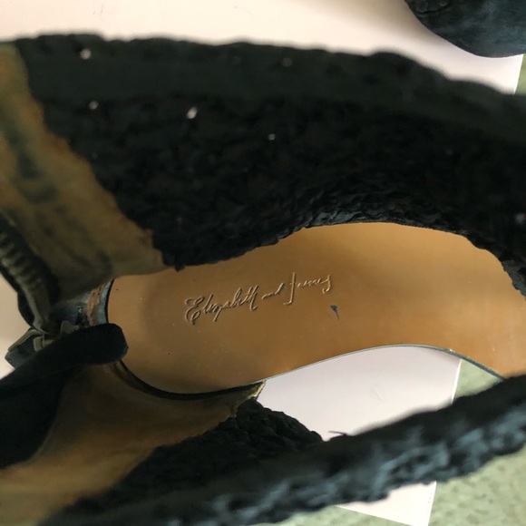 Elizabeth and James Sandals - Picture 4 of 8